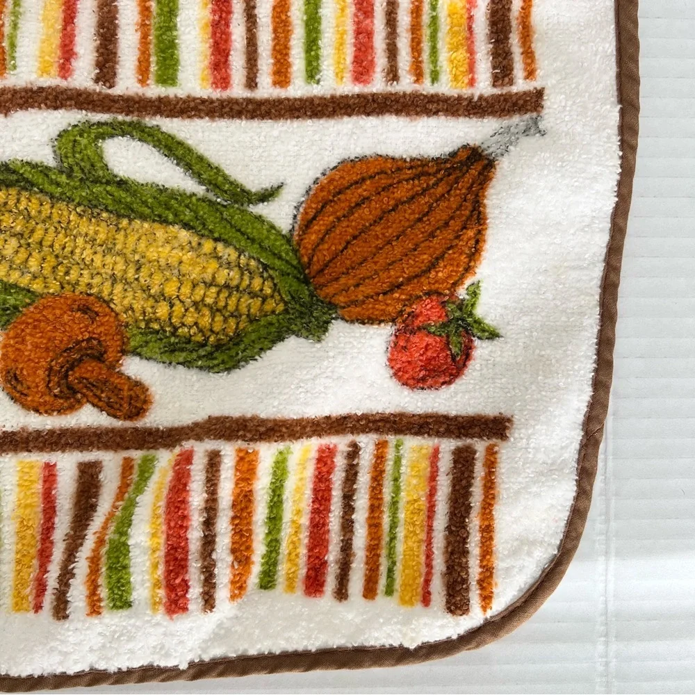 VTG 60’s 70’s Cottagecore Terry Cloth Half Apron Striped with Vegetable Design